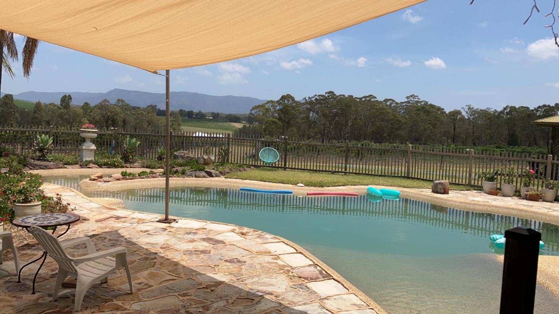 Blueberry Hill Vineyard Stay Rothbury Экстерьер фото