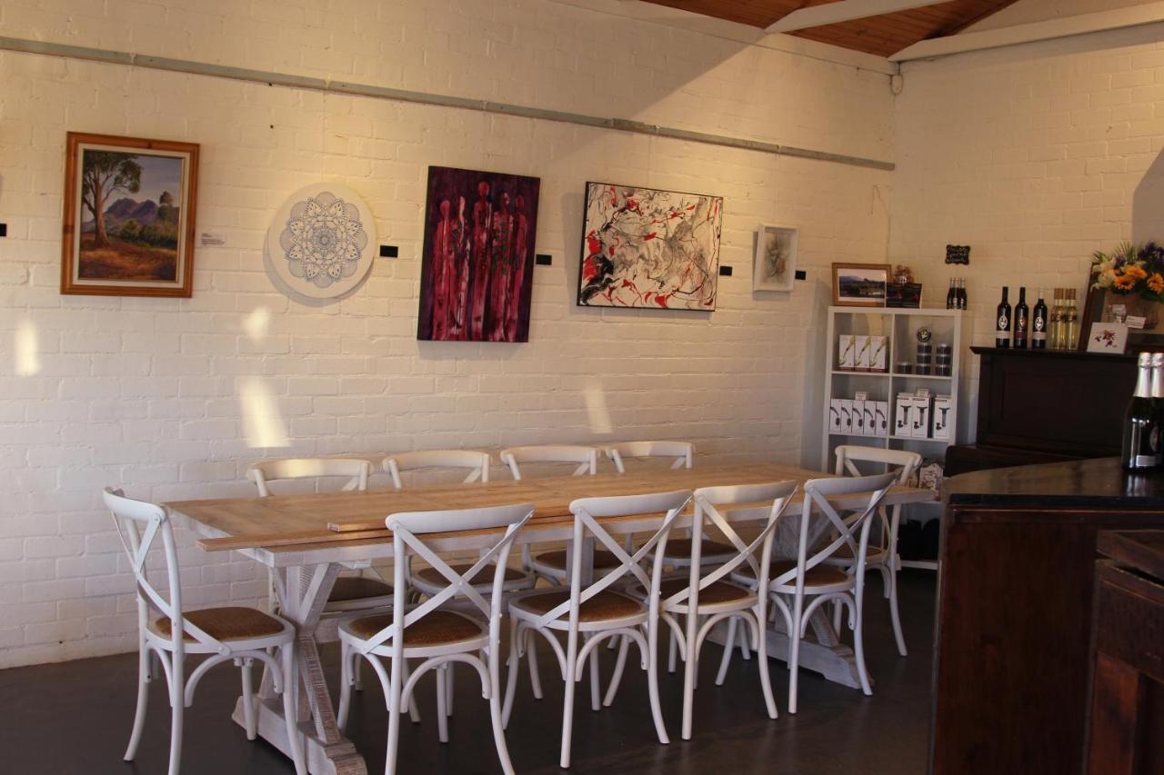 Blueberry Hill Vineyard Stay Rothbury Экстерьер фото