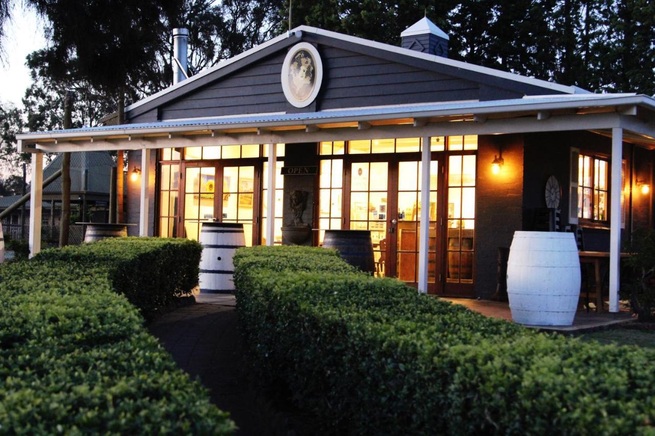 Blueberry Hill Vineyard Stay Rothbury Экстерьер фото