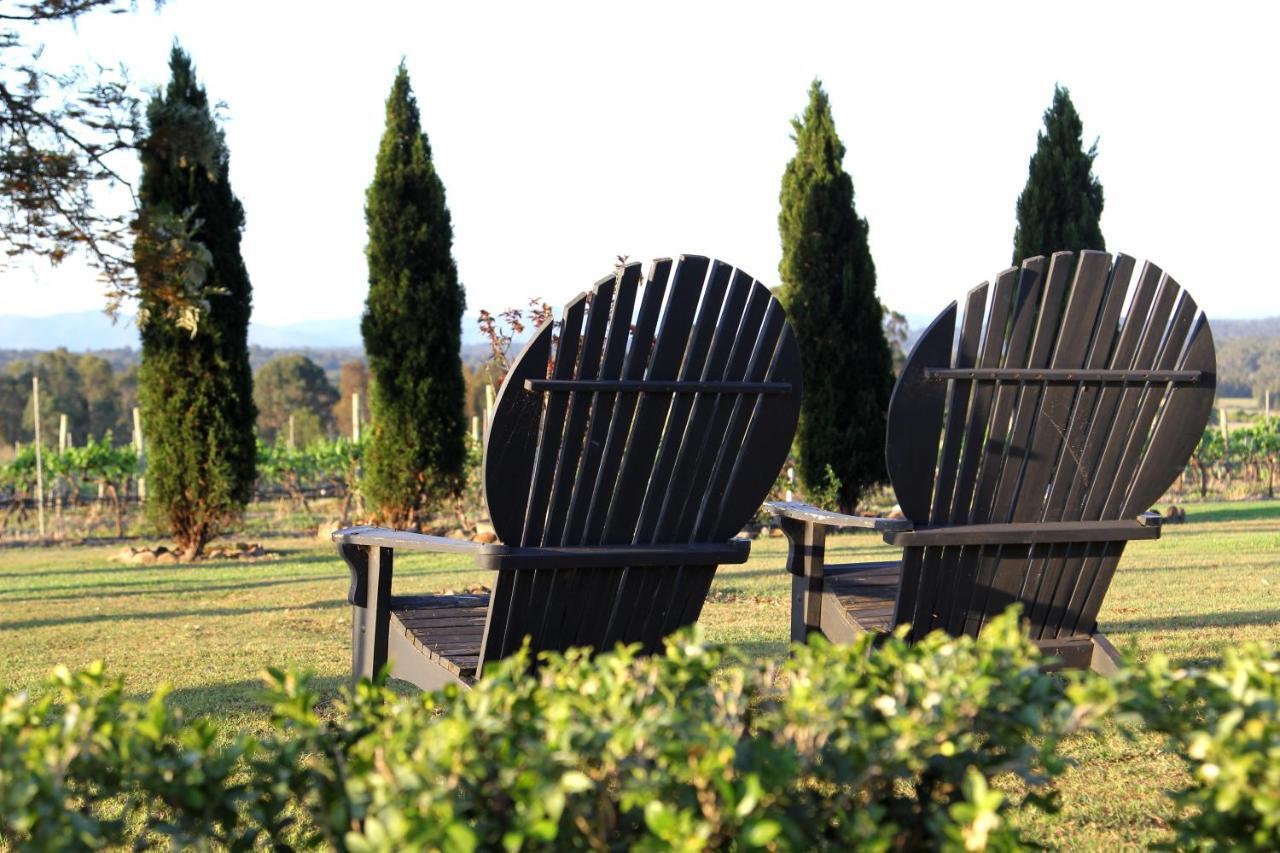 Blueberry Hill Vineyard Stay Rothbury Экстерьер фото
